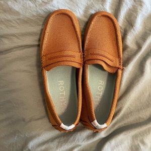 Cognac colored Rothy’s in style The Driver. Size 8. Worn a few times!